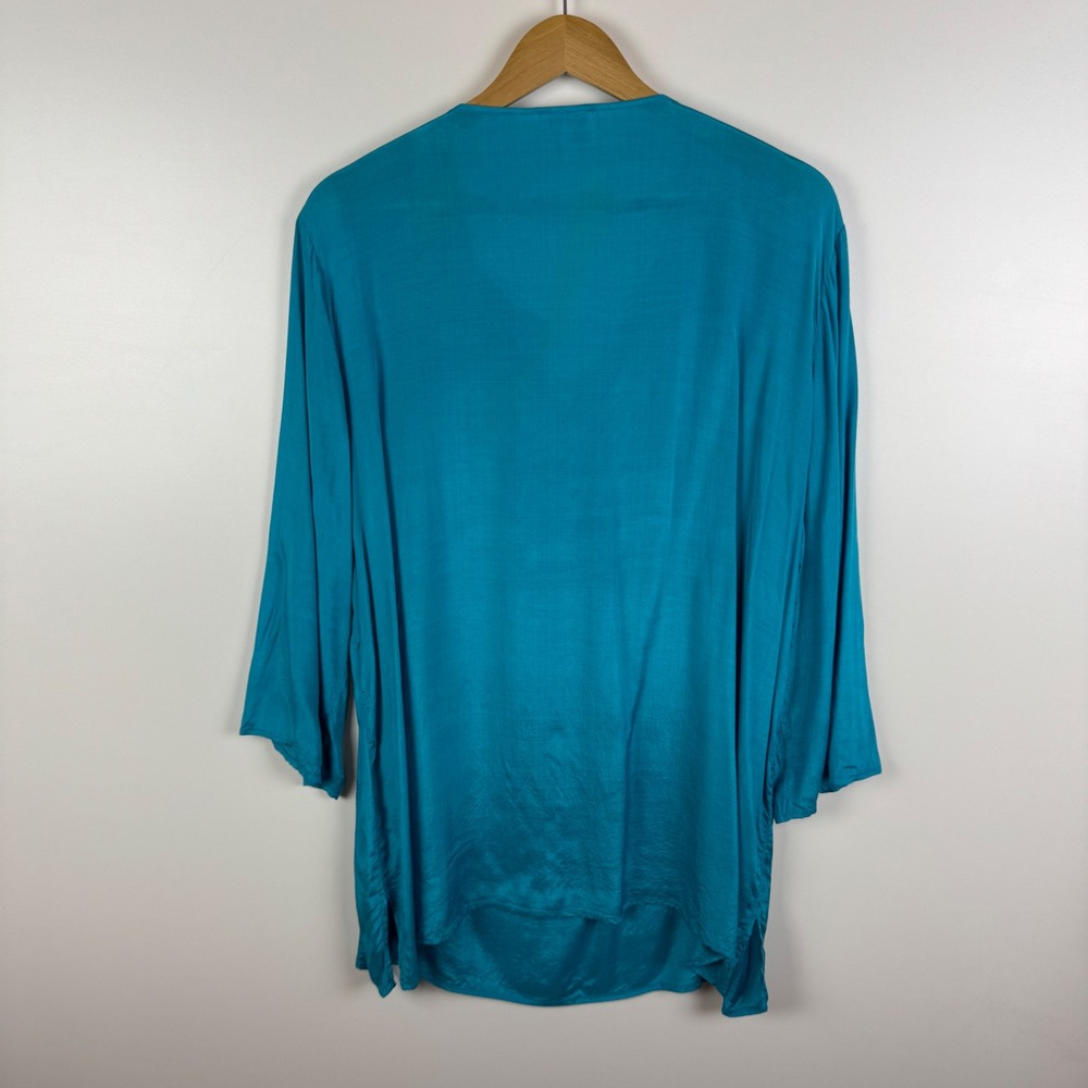 Chicos Embellished Tunic Top Size 3 XL Blue Viscose Beaded Neck Resort Tropical - Picture 6 of 11